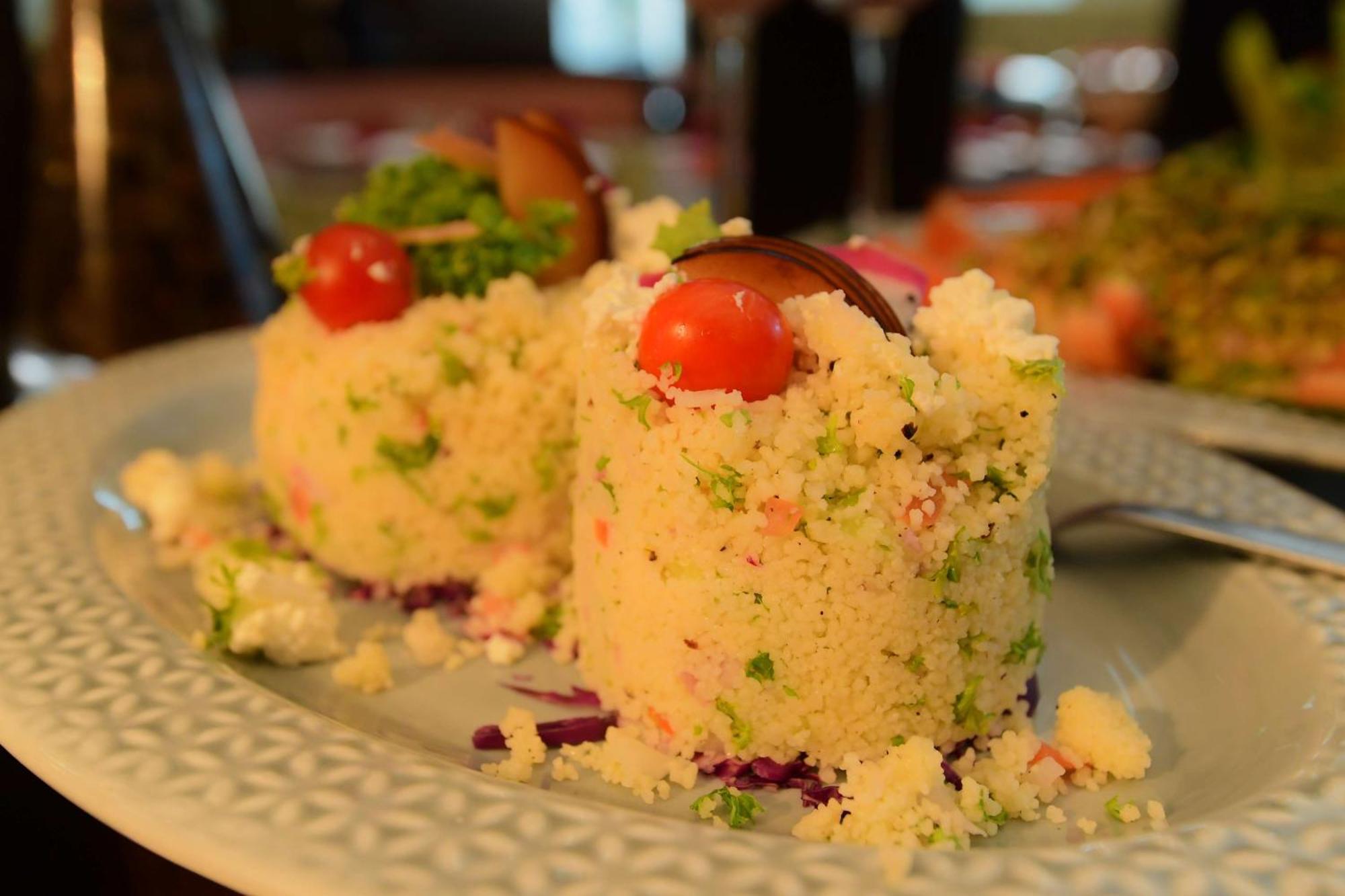 Radisson Blu Hotel Guwahati Exterior foto Couscous