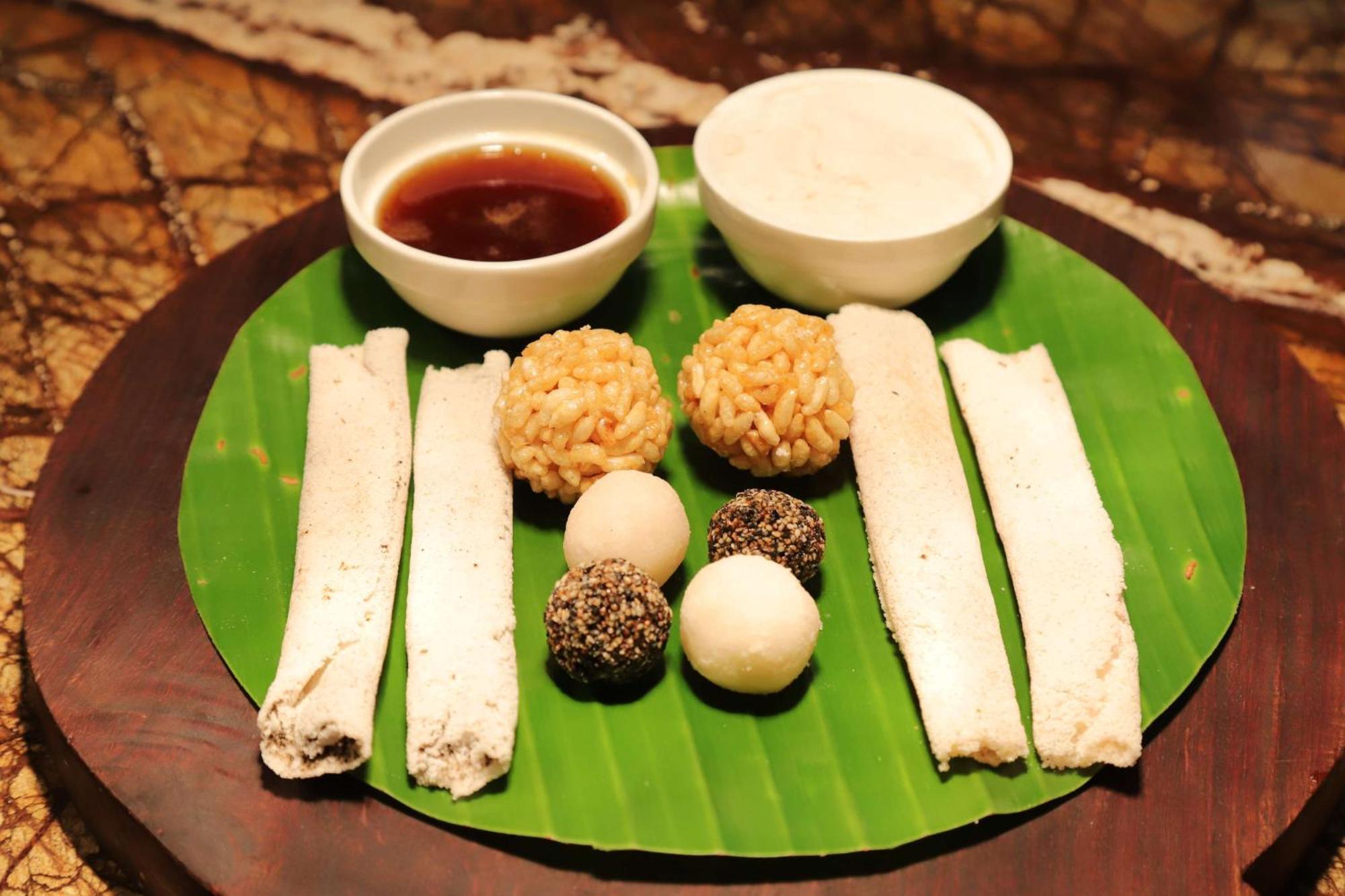 Radisson Blu Hotel Guwahati Exterior foto A selection of traditional Indian sweets